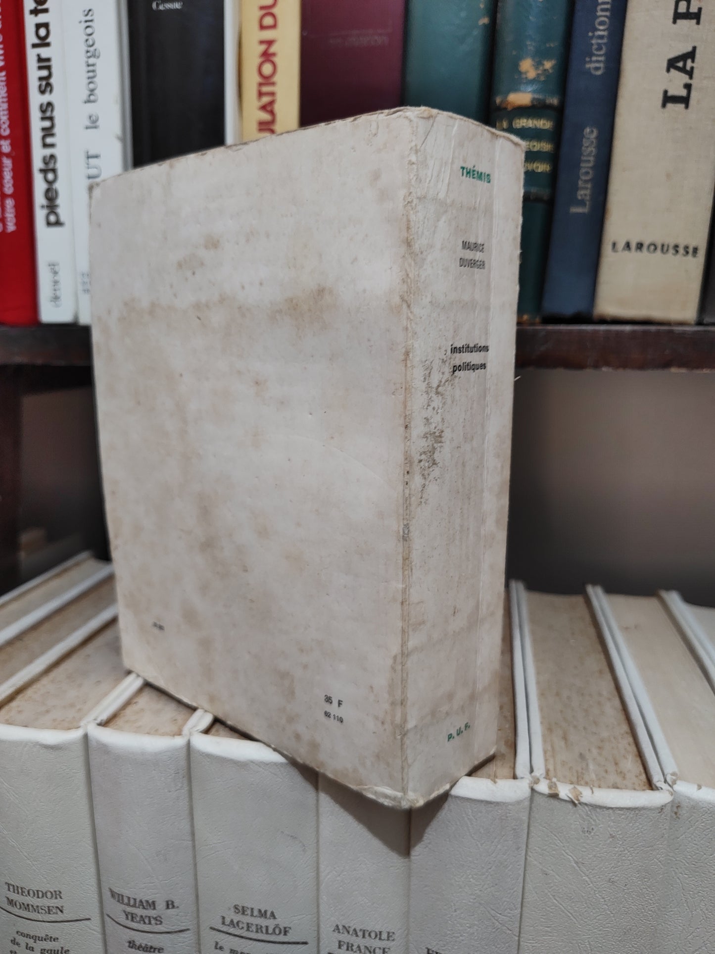 Duverger - Instititions Politiques THEMIS