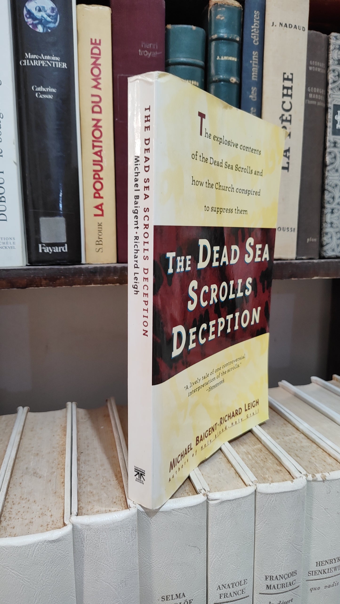 Leigh - The dead sea scrolls deception