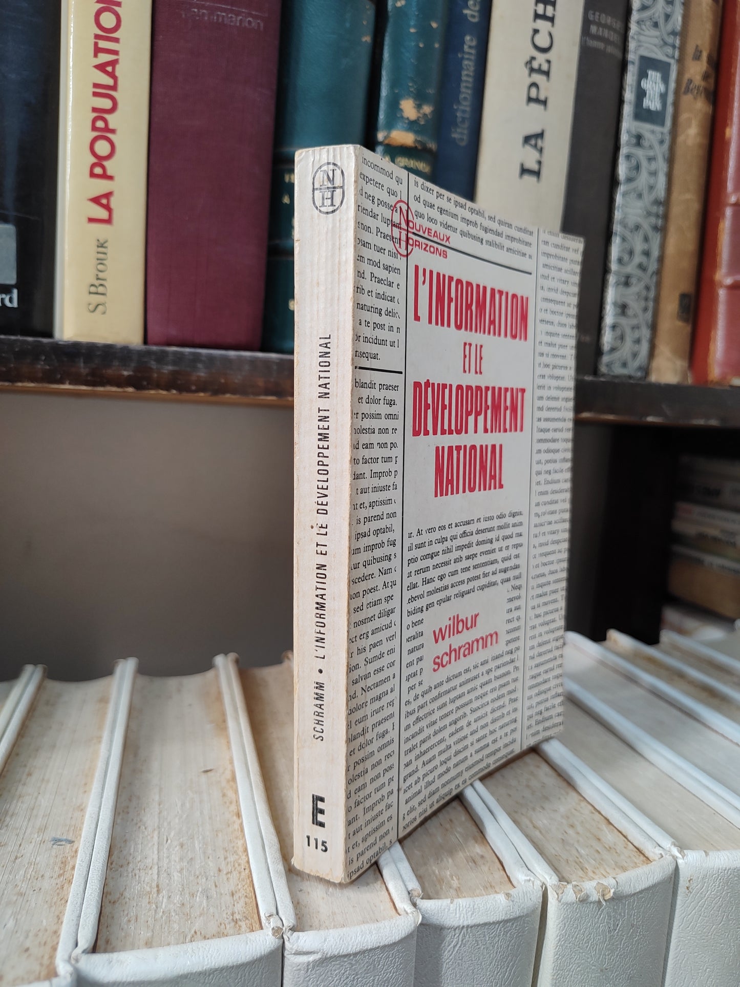 Schramm - L'information et le développement national
