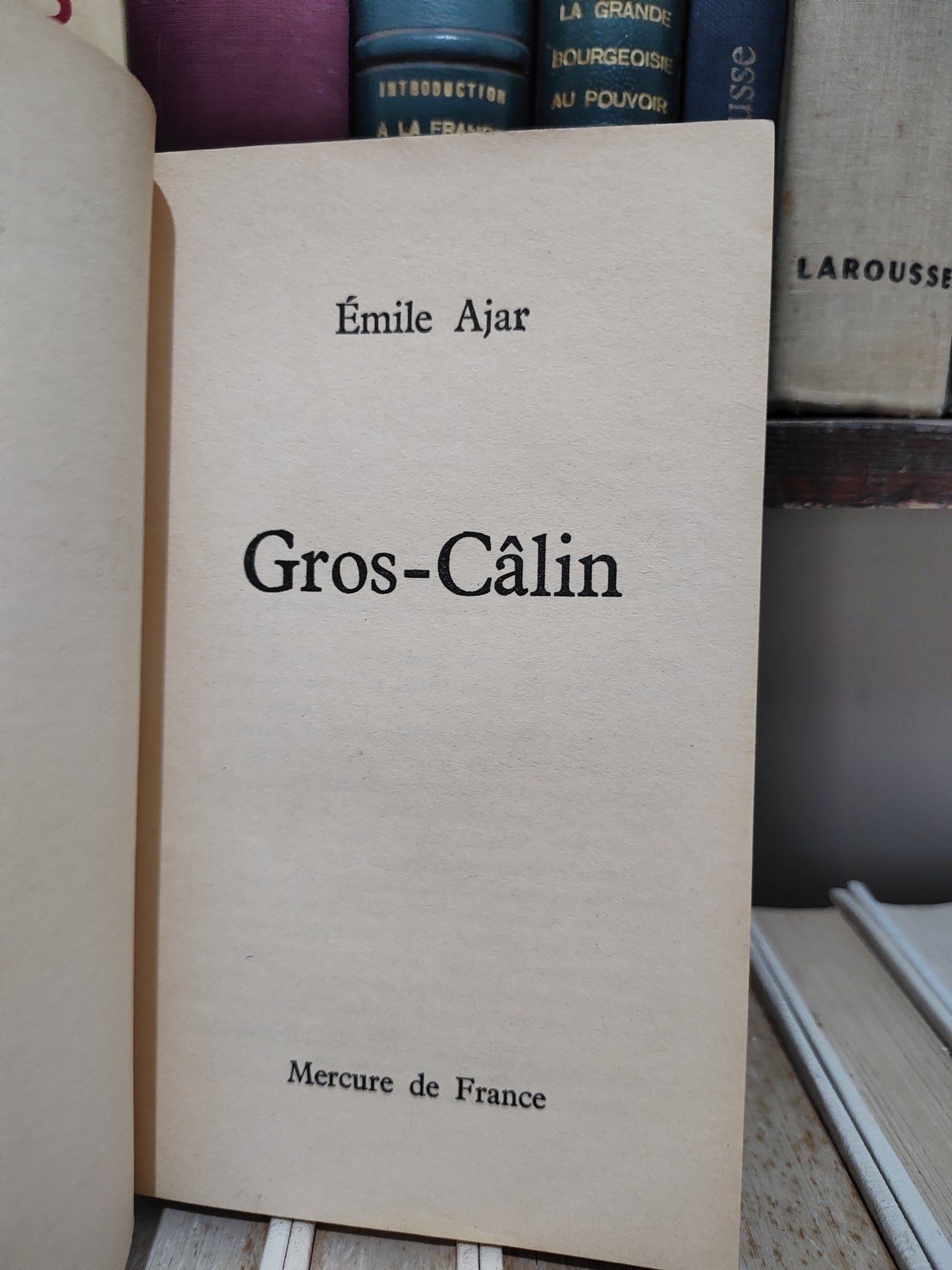 Ajar - Fros-Calin
