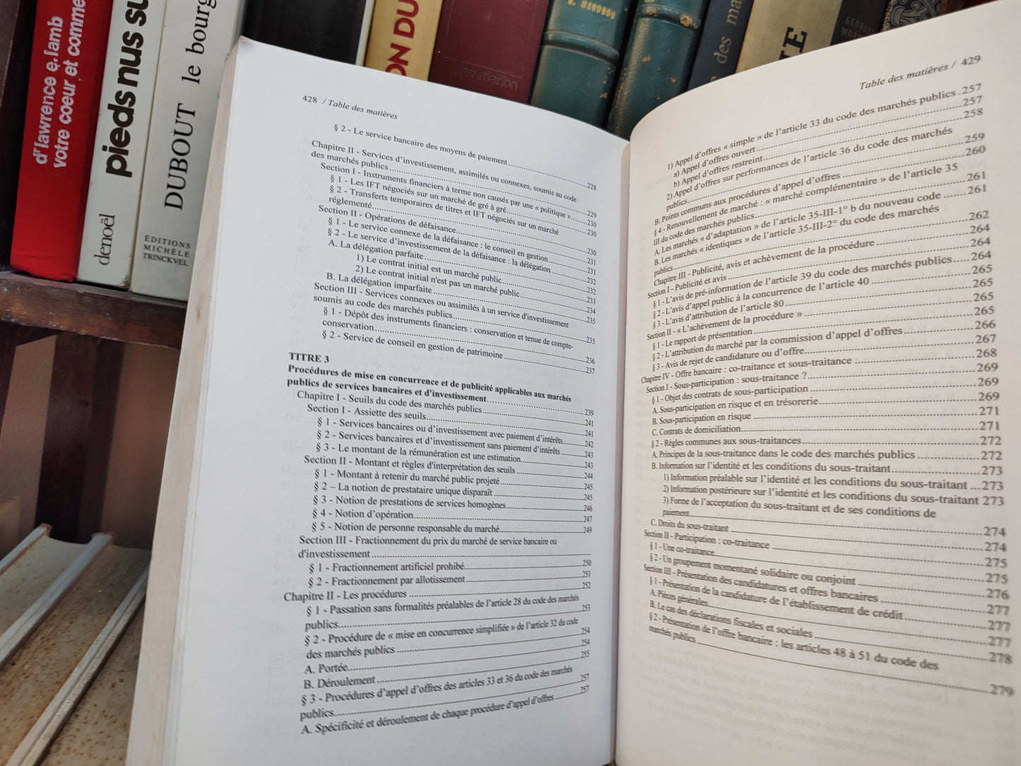 Armand - Les contrats de services bancaires et d'investissement des collectivités locales