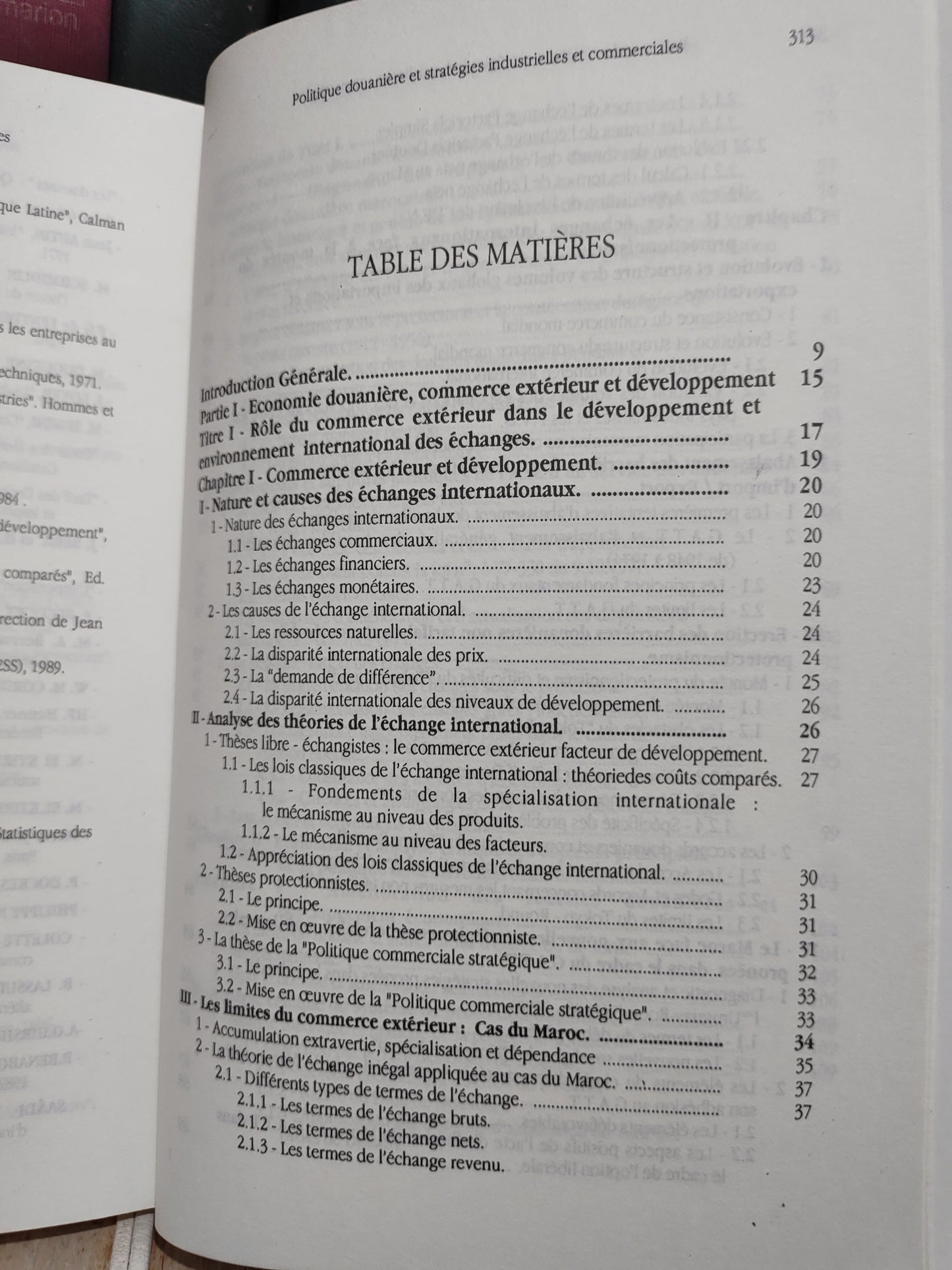 Choua - Politique douanière et stratégies industrielles et commerciales : cas du Maroc