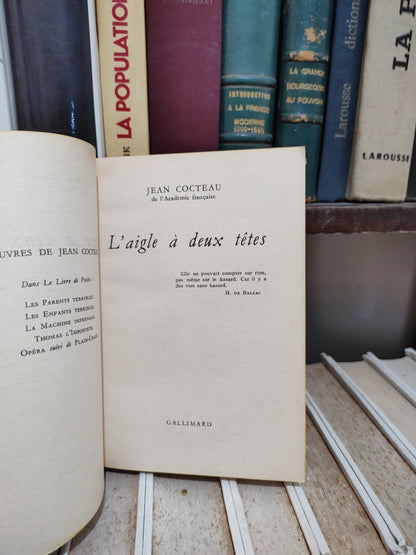 Cocteau - L'aigle à deux têtes