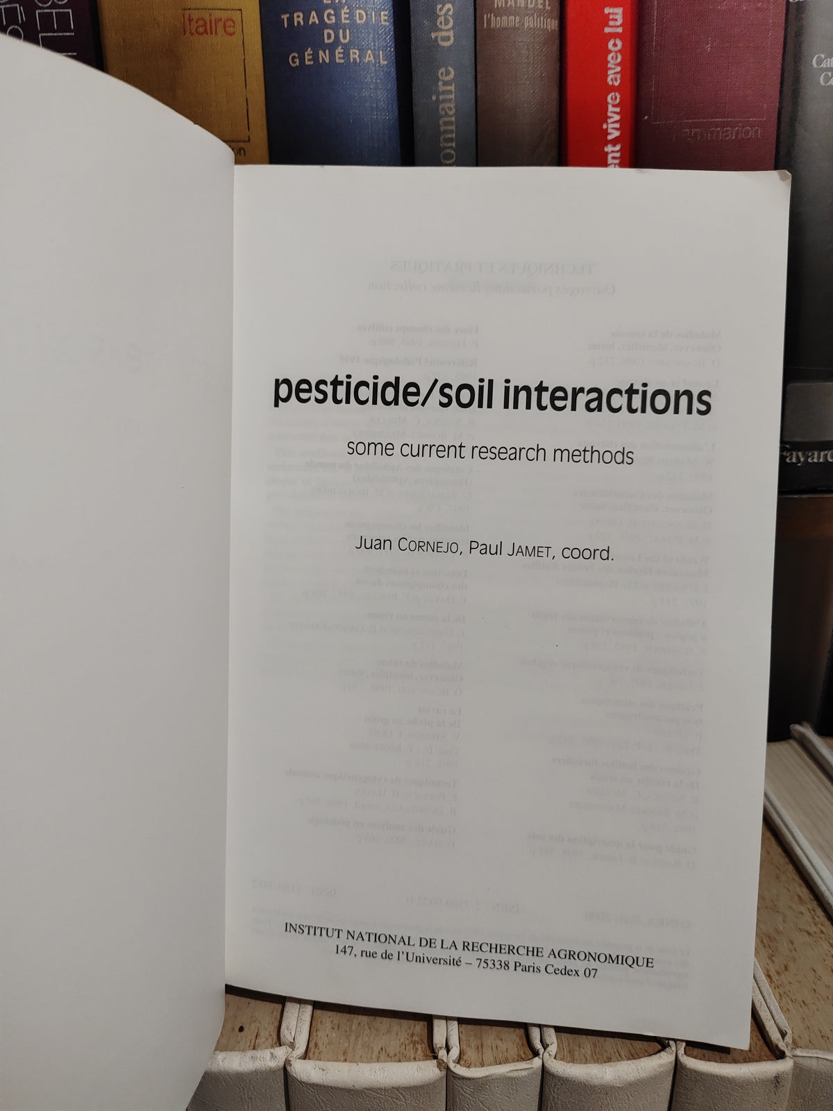 Comejo - Pesticide/soil interactions : some current research methods