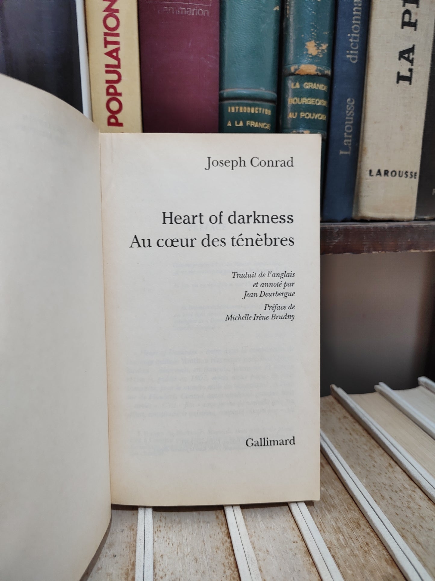 Conard - Au cour des ténèbres Heart of darkness Bilingue