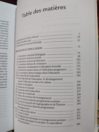 Dewey - Démocratie et éducation