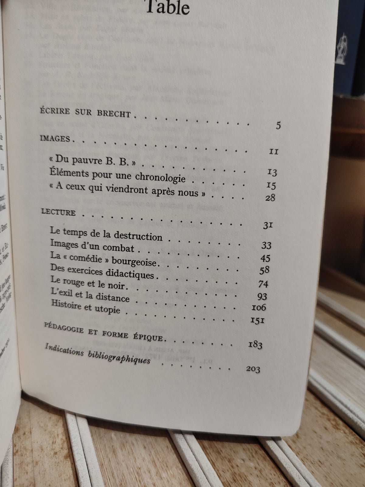 Dort - Lecture de Brecht