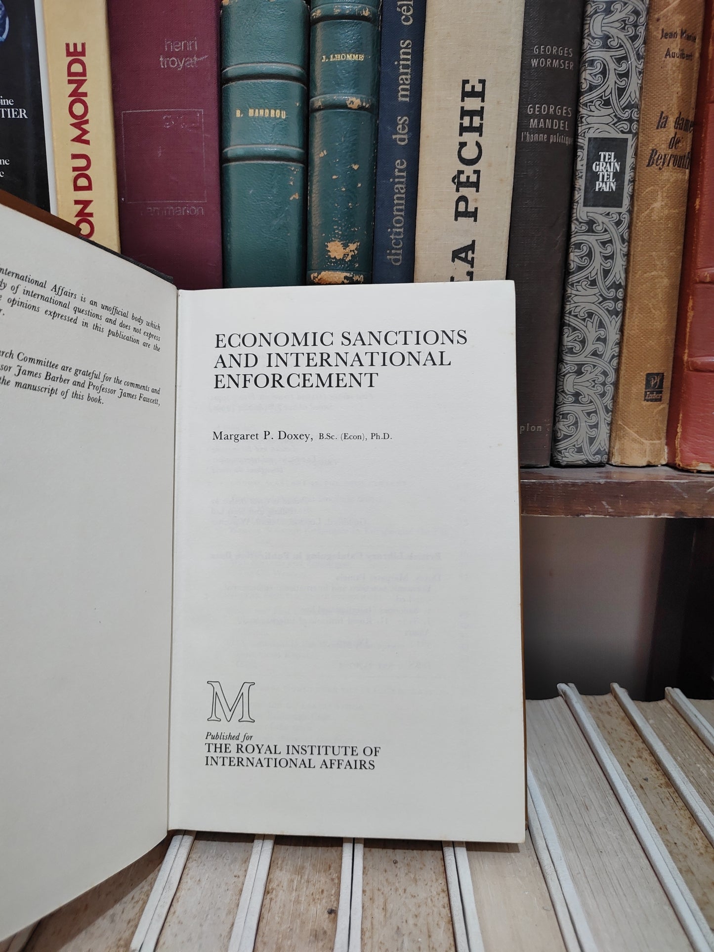 Doxey - Economic sanctions and international tenforcement