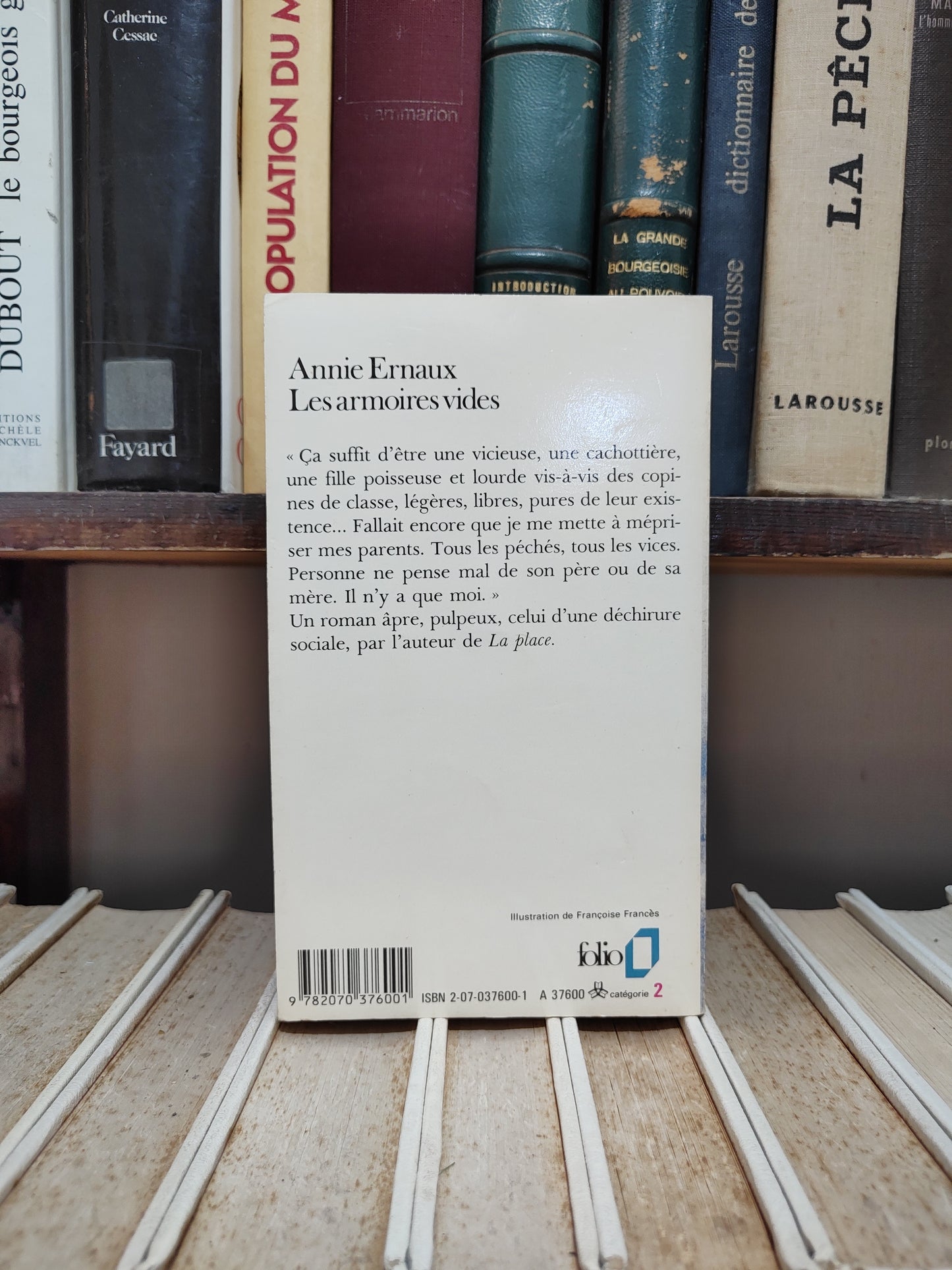 Ernaux - Les armoires vides