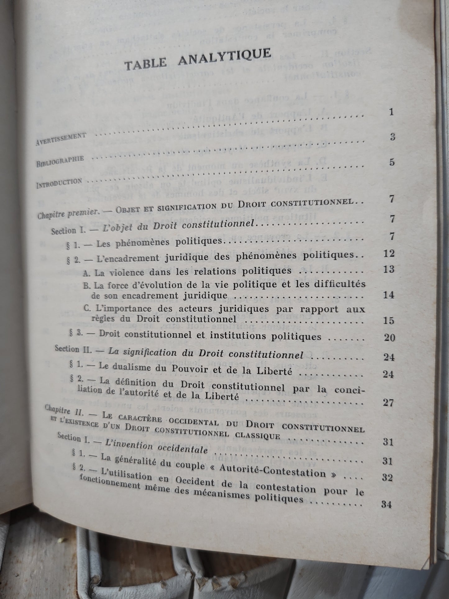Hauriou - Droit constitutionnel et institutions politiques