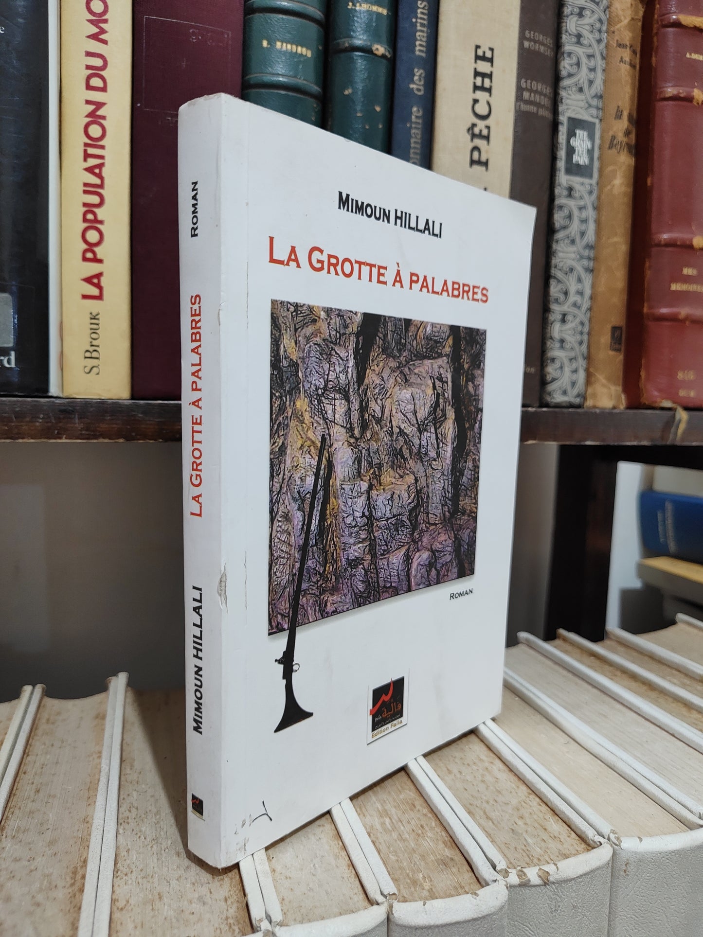 Hillali - La grotte à Palabres