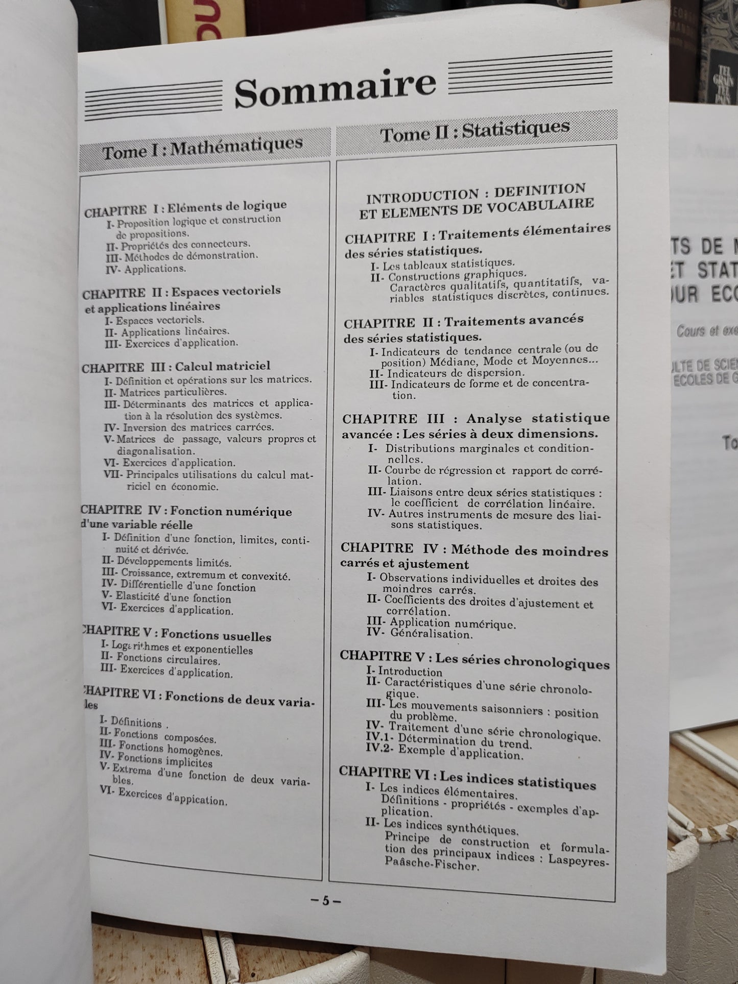 Mourij - Éléments de mathématiques et statistiques pour économistes