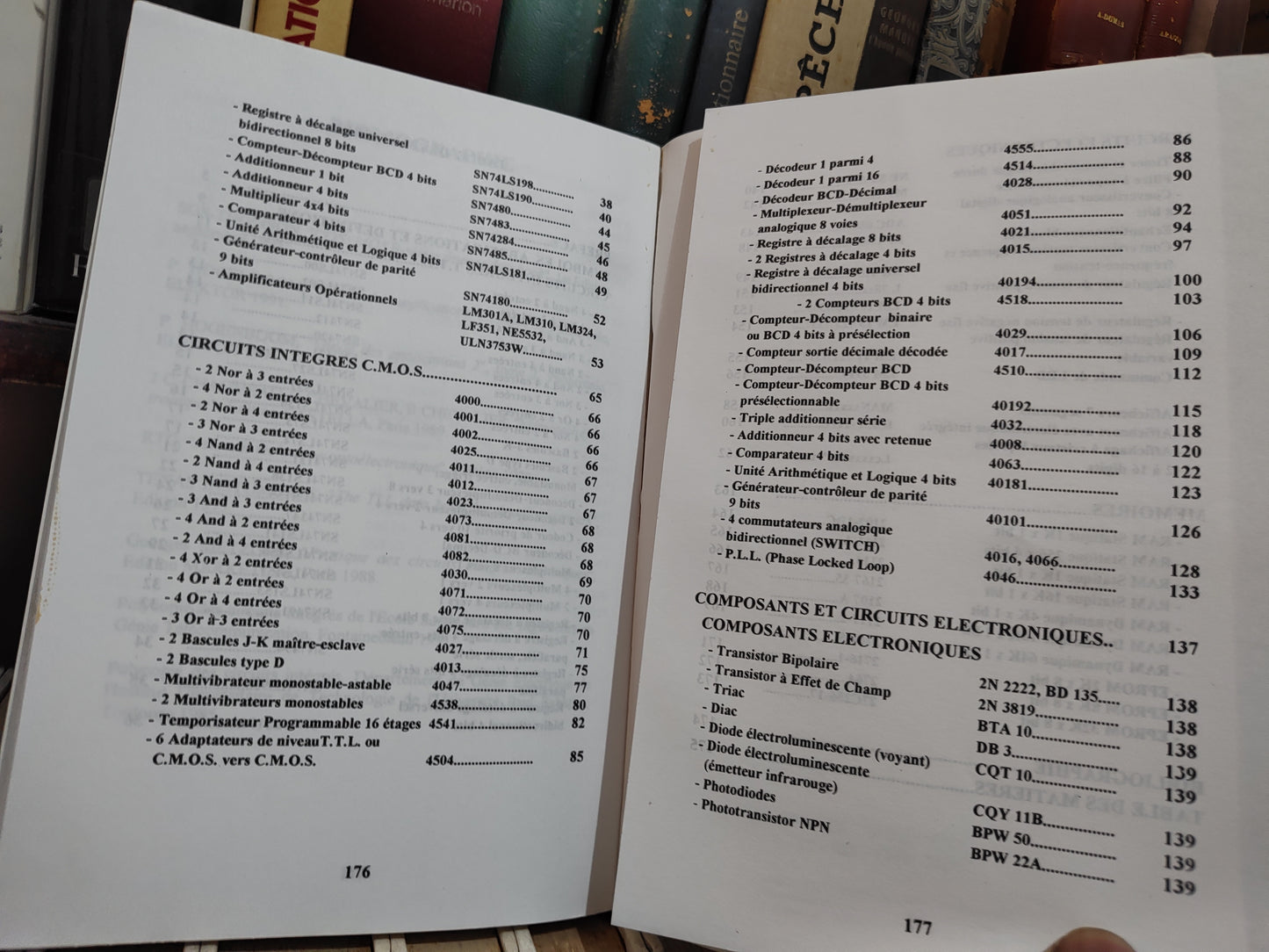 Manuel des caractéristiques des circuits intégrés