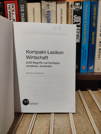 Kompakt Lexikon Wirtschaft