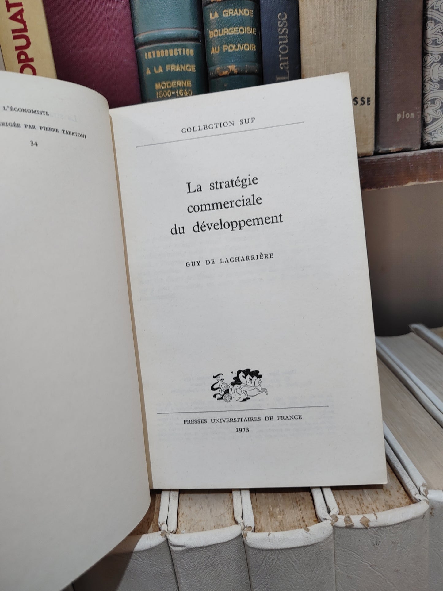 Lacharrière - La stratégie commerciale du développement