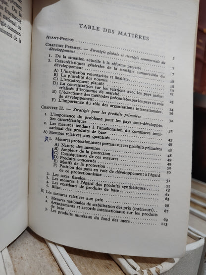 Lacharrière - La stratégie commerciale du développement