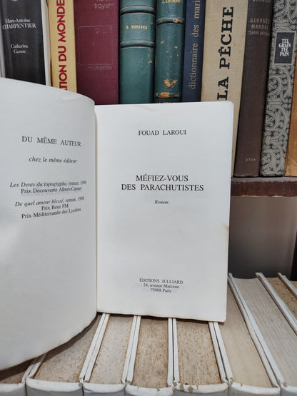 Laroui - Méfiez vous des parachutistes