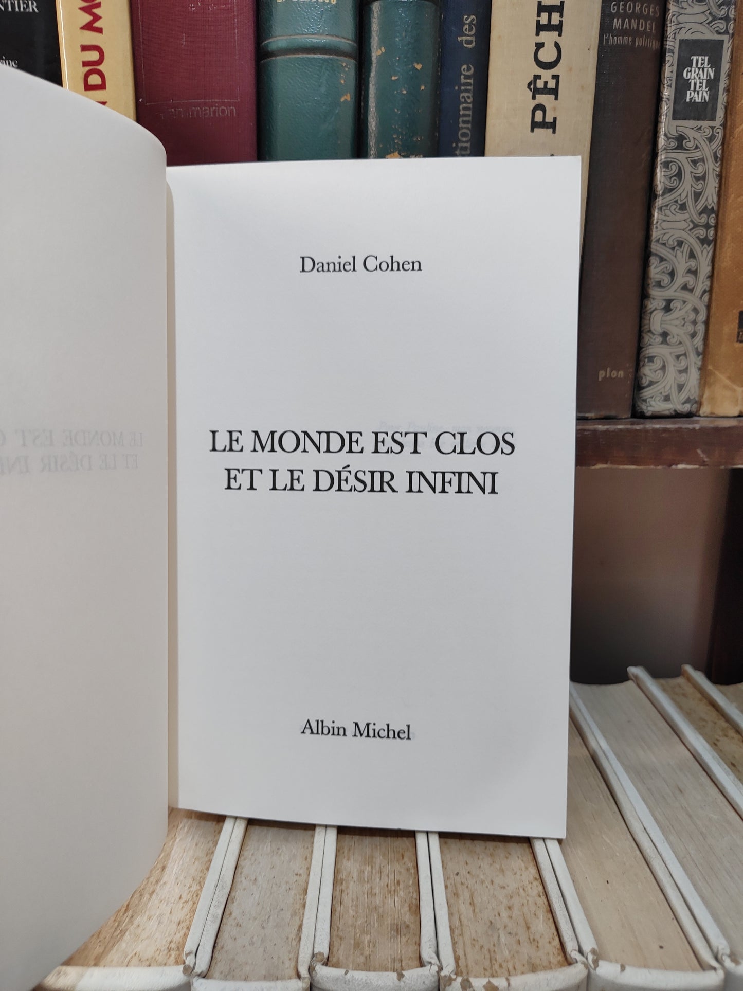 Cohen -  Le monde est clos et le désir infini