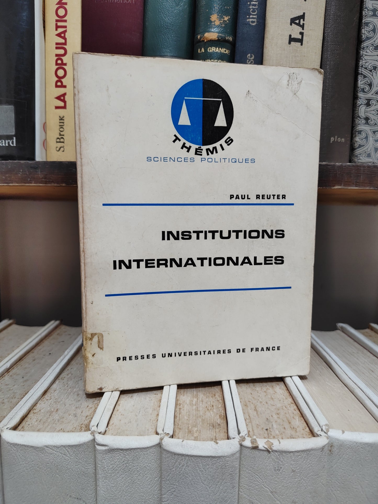 Reuter - Institutions internationales THEMIS
