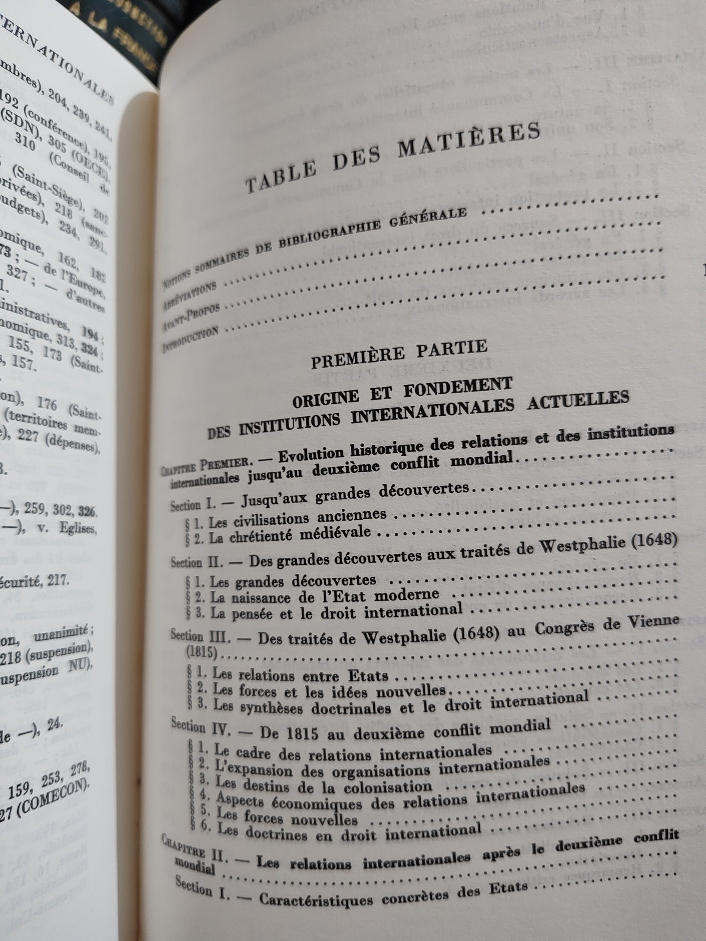 Reuter - Institutions internationales THEMIS