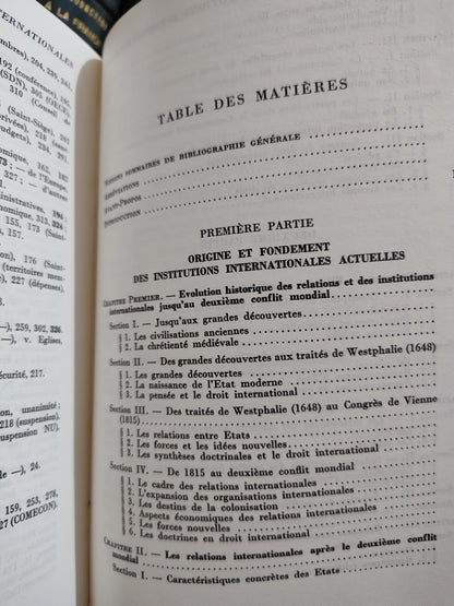 Reuter - Institutions internationales THEMIS