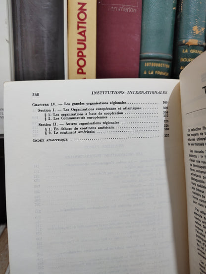 Reuter - Institutions internationales THEMIS