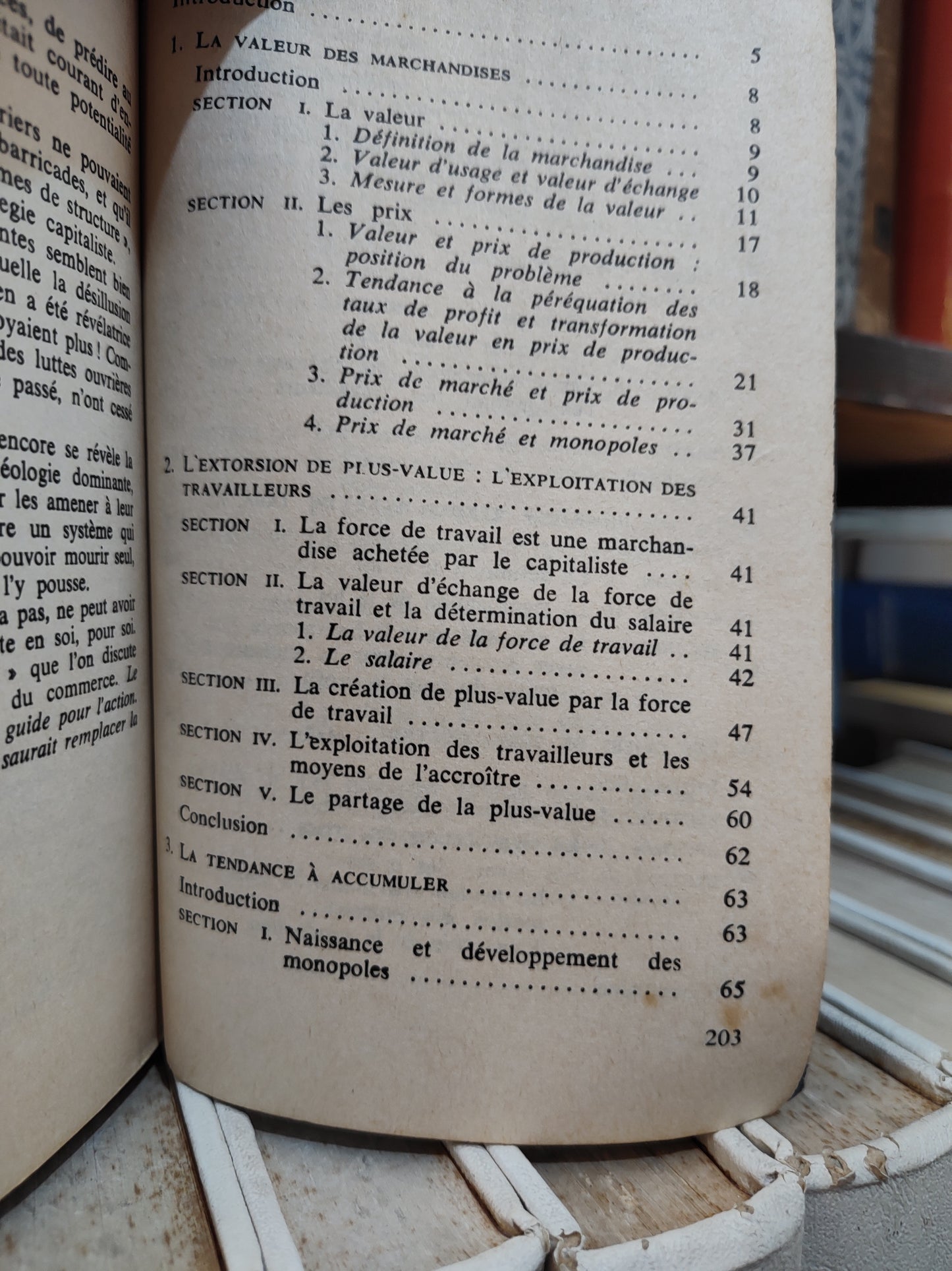 Salama - Une introduction à l'économie politique
