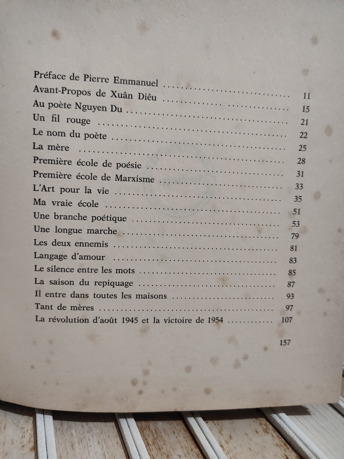 Sang et fleurs le chemin du poète Ro Huu
