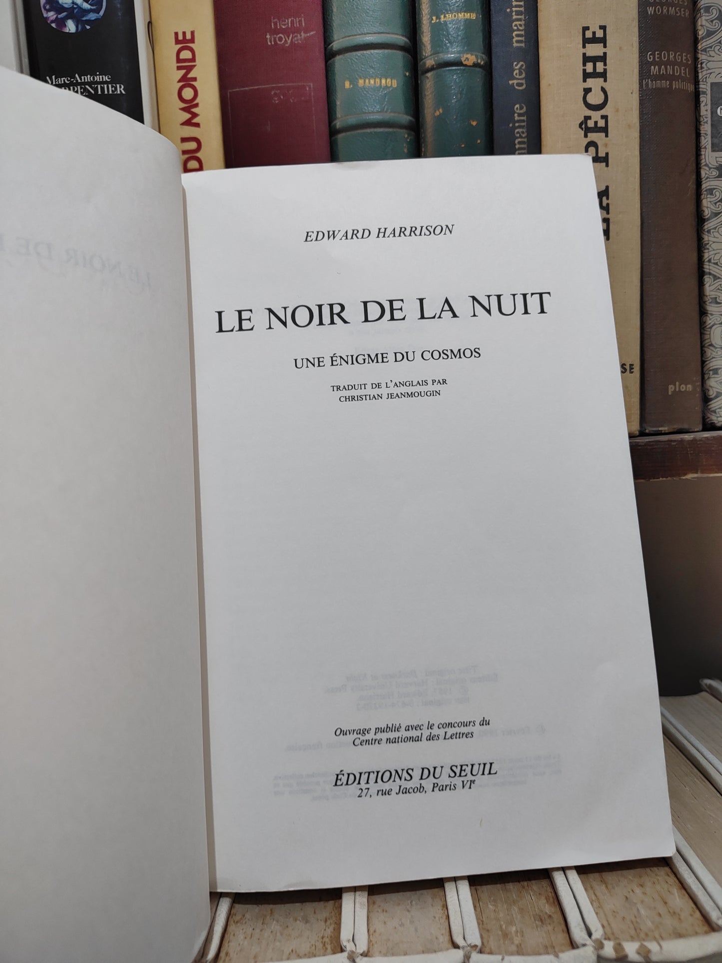 Harrison - Le noir de la nuit : Une énigme du cosmos