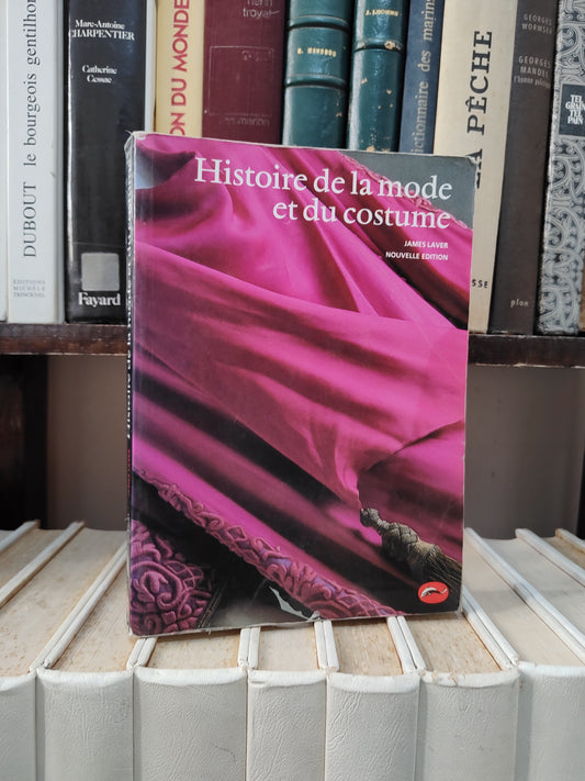 Laver - Histoire de la mode et du costume
