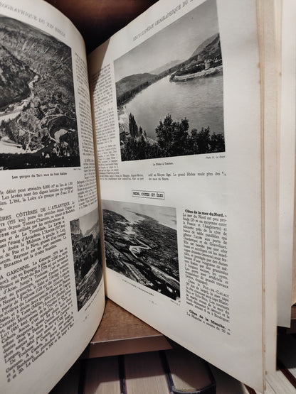 L'encyclopédie géographique du XXe siècle 1950