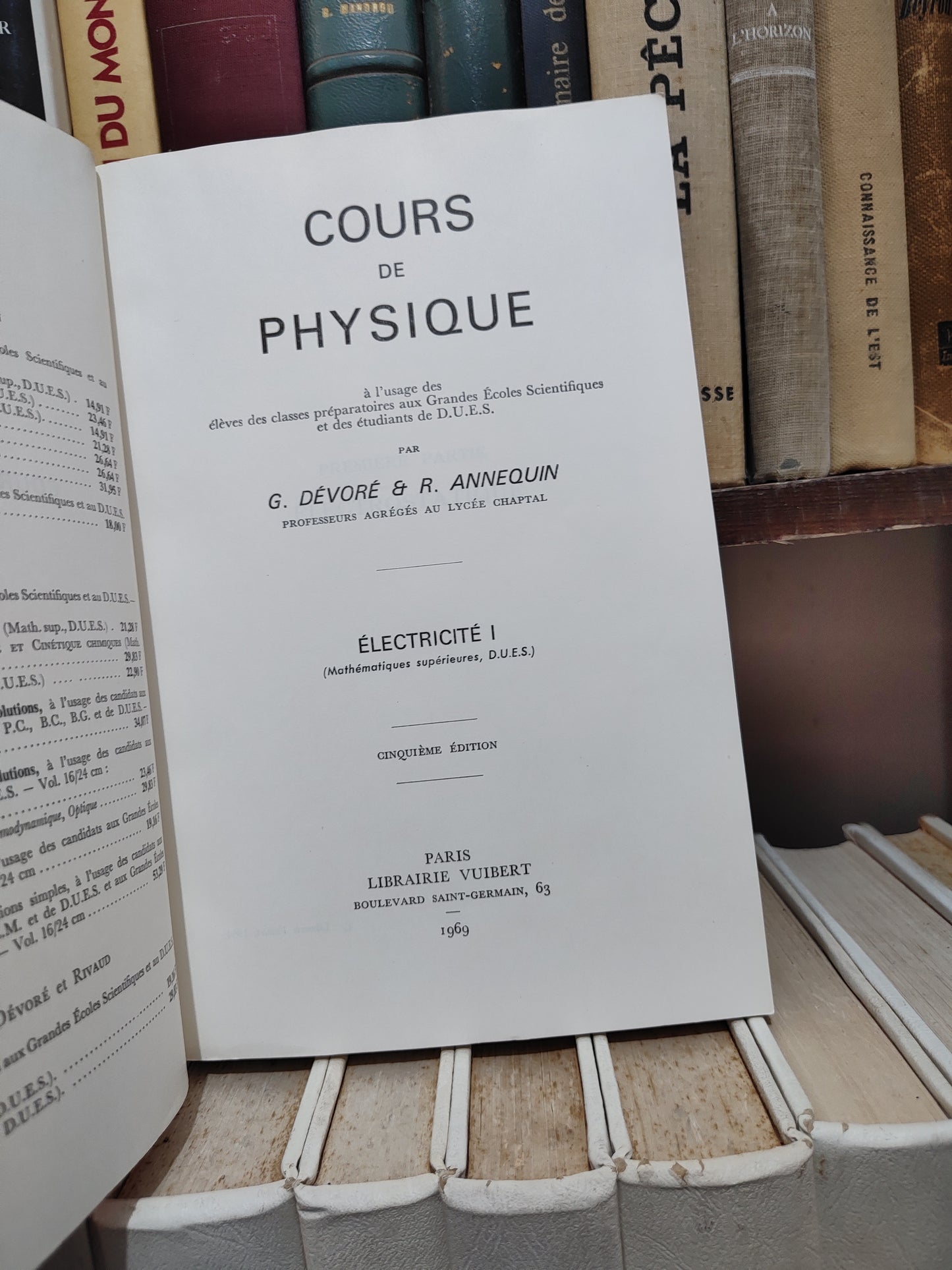 Dévoré - Cours de physique Électricité I
