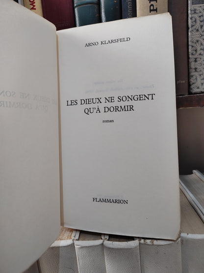Arno - Les dieux ne songent qu'à dormir