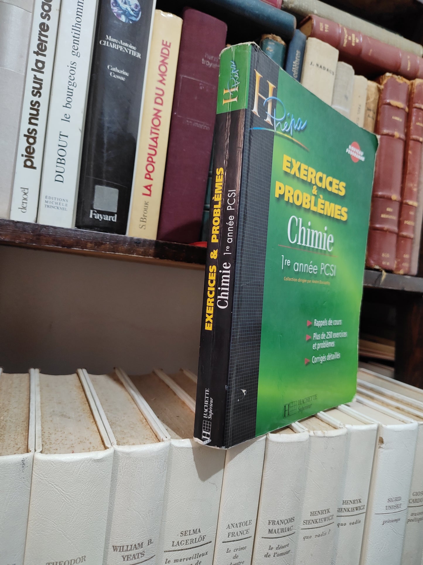 H Perapa : Exercices et problèmes chimie 1ère annyee PCSI