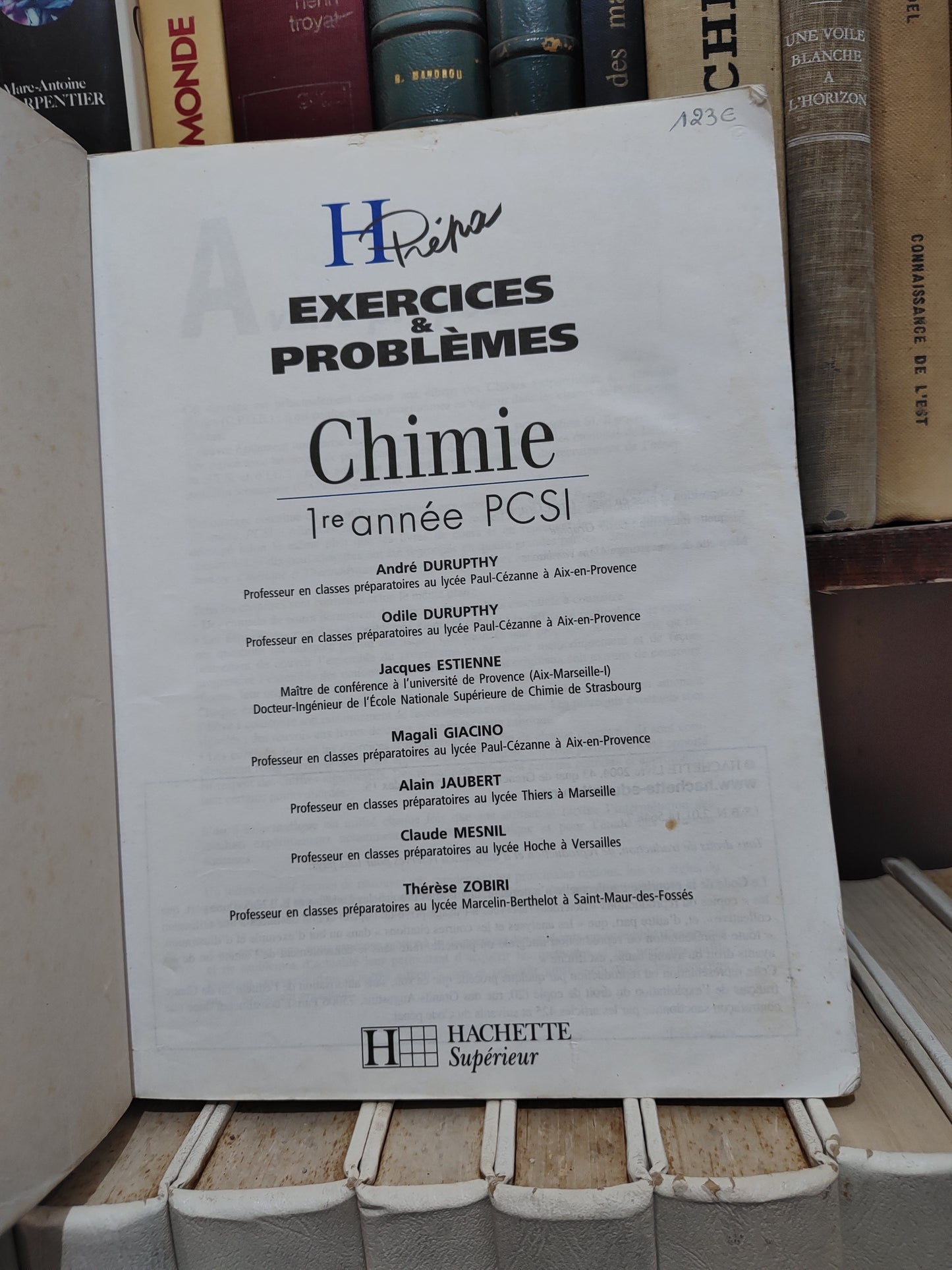 H Perapa : Exercices et problèmes chimie 1ère annyee PCSI