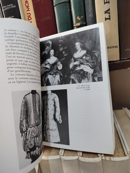 Laver - Histoire de la mode et du costume
